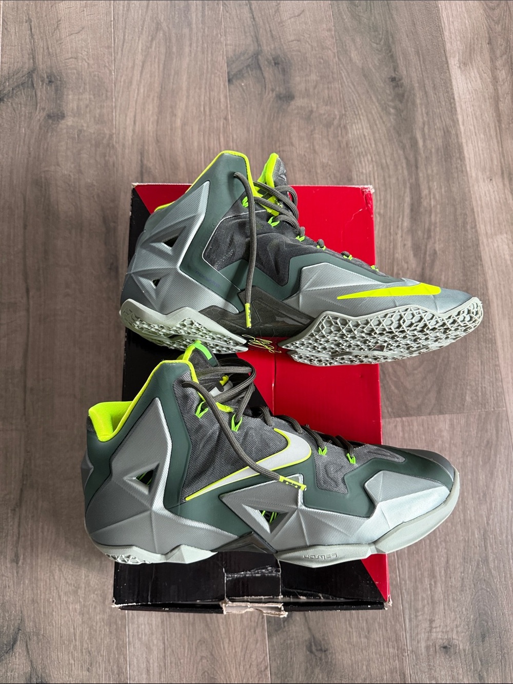 Nike LeBron XI